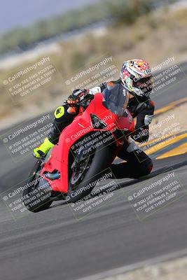 media/Nov-28-2022-Moto Forza (Mon) [[c5a51e62ca]]/A Group/Session 3 (Turn 16)/